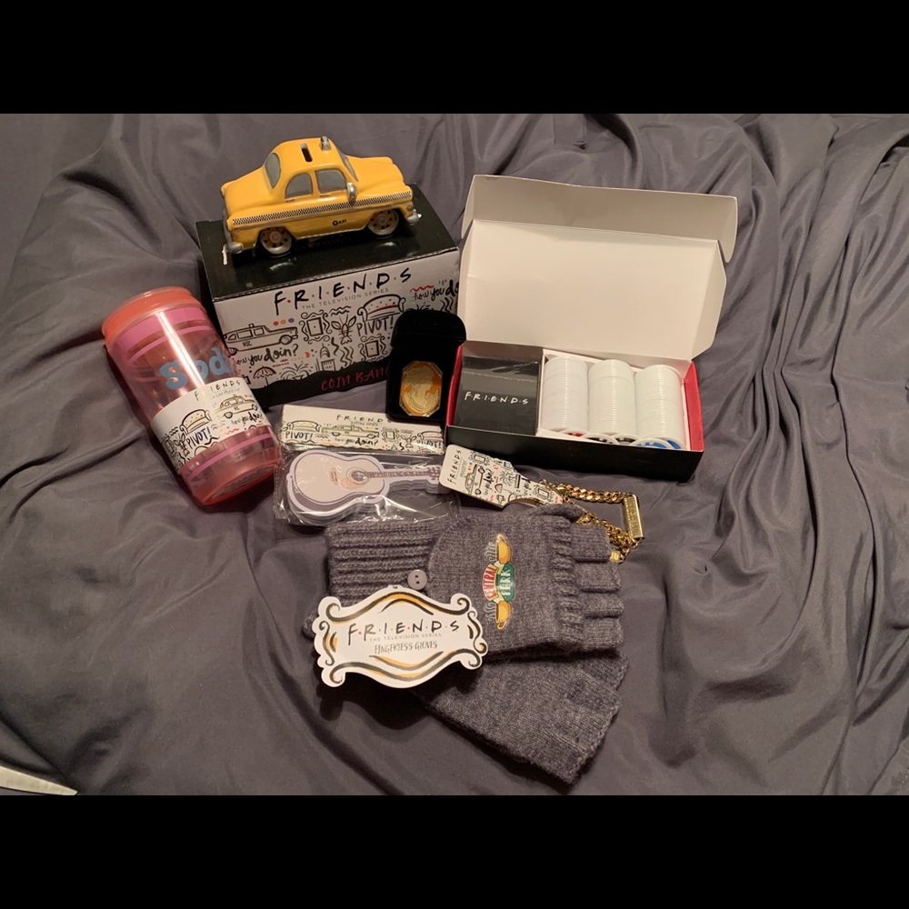 Friends Mini Memorabilia Set